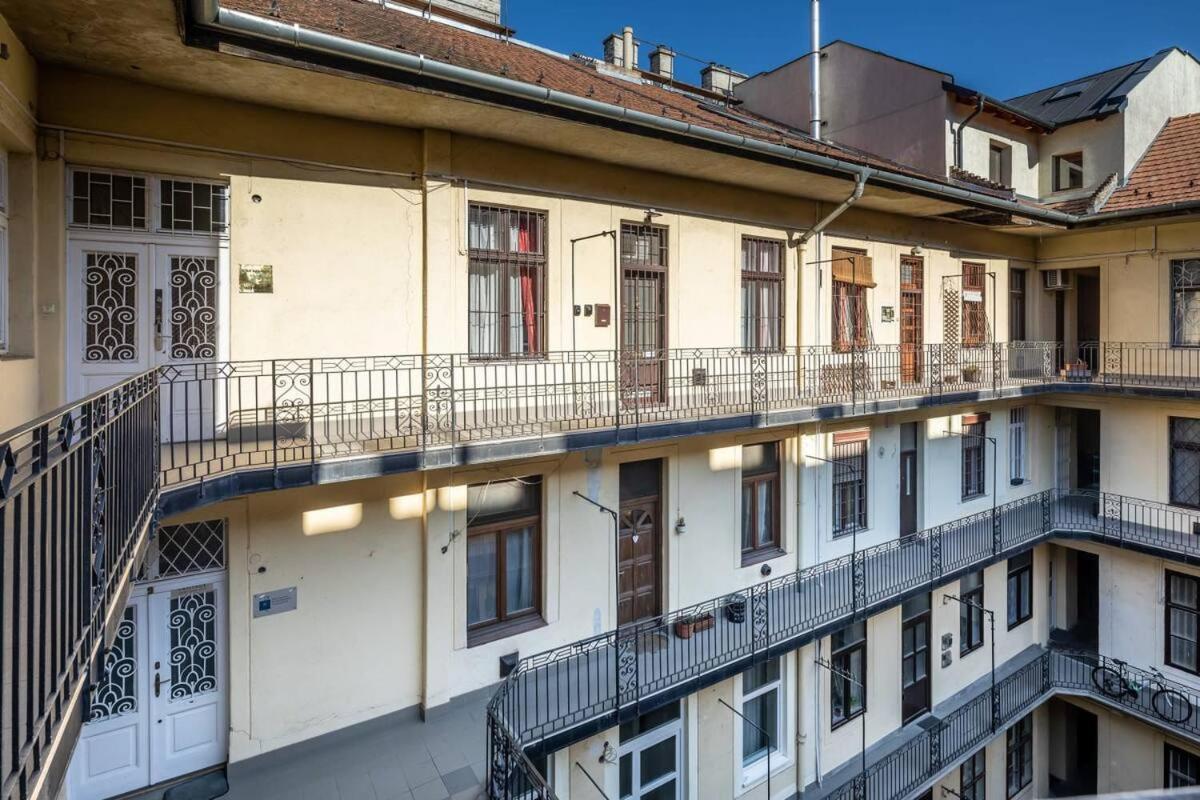 בודפשט Vamhaz Boulevard Apartments מראה חיצוני תמונה