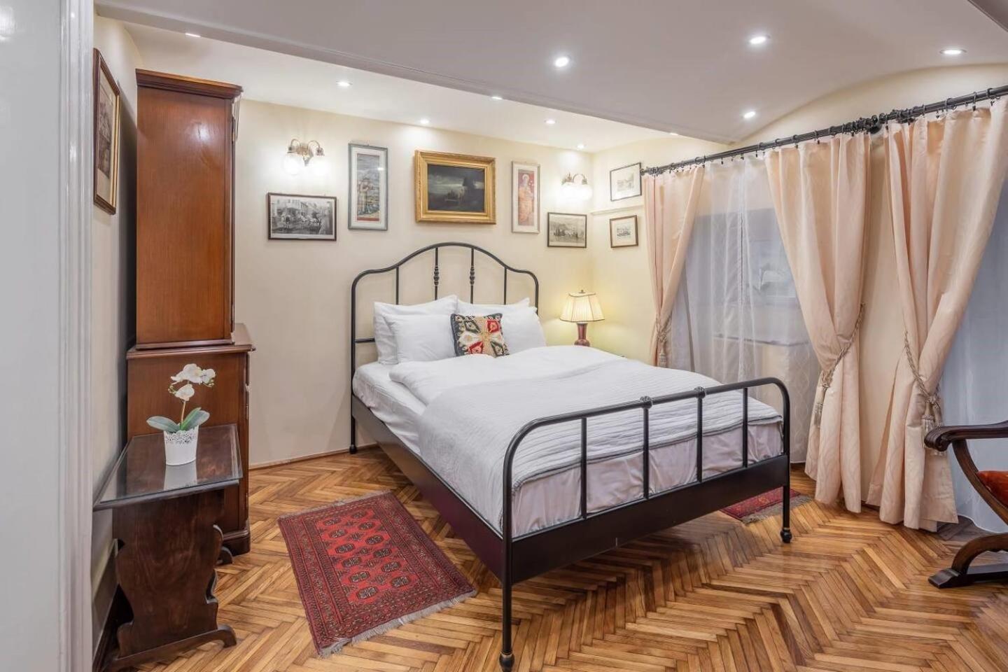 בודפשט Vamhaz Boulevard Apartments מראה חיצוני תמונה