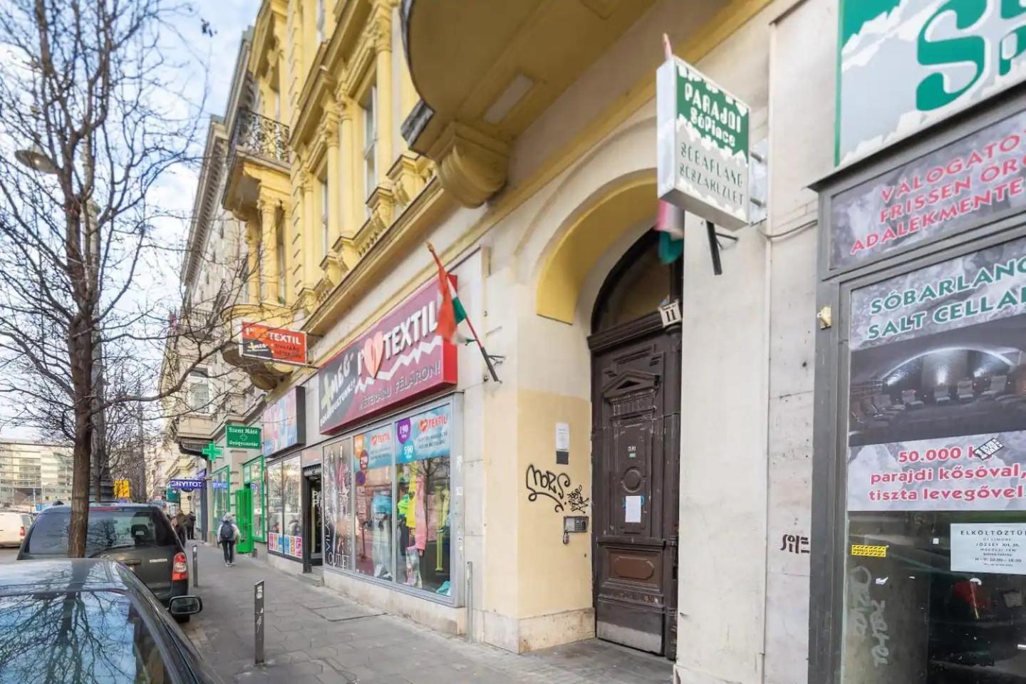 בודפשט Vamhaz Boulevard Apartments מראה חיצוני תמונה